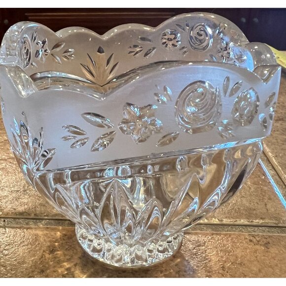 Vintage Oneida Southern Garden Crystal Bowl Frosted Rose Border - Picture 2 of 6